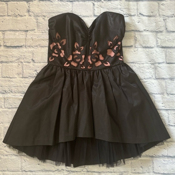 Betsey Johnson Collection Tulle Layered Ruffle Cutout Mini Dress Size 10 NWT - Picture 1 of 13